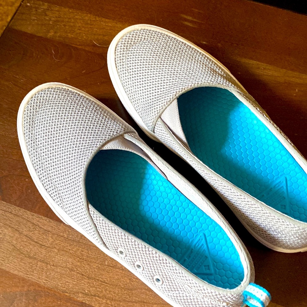 Columbia slip on waterproof shoe